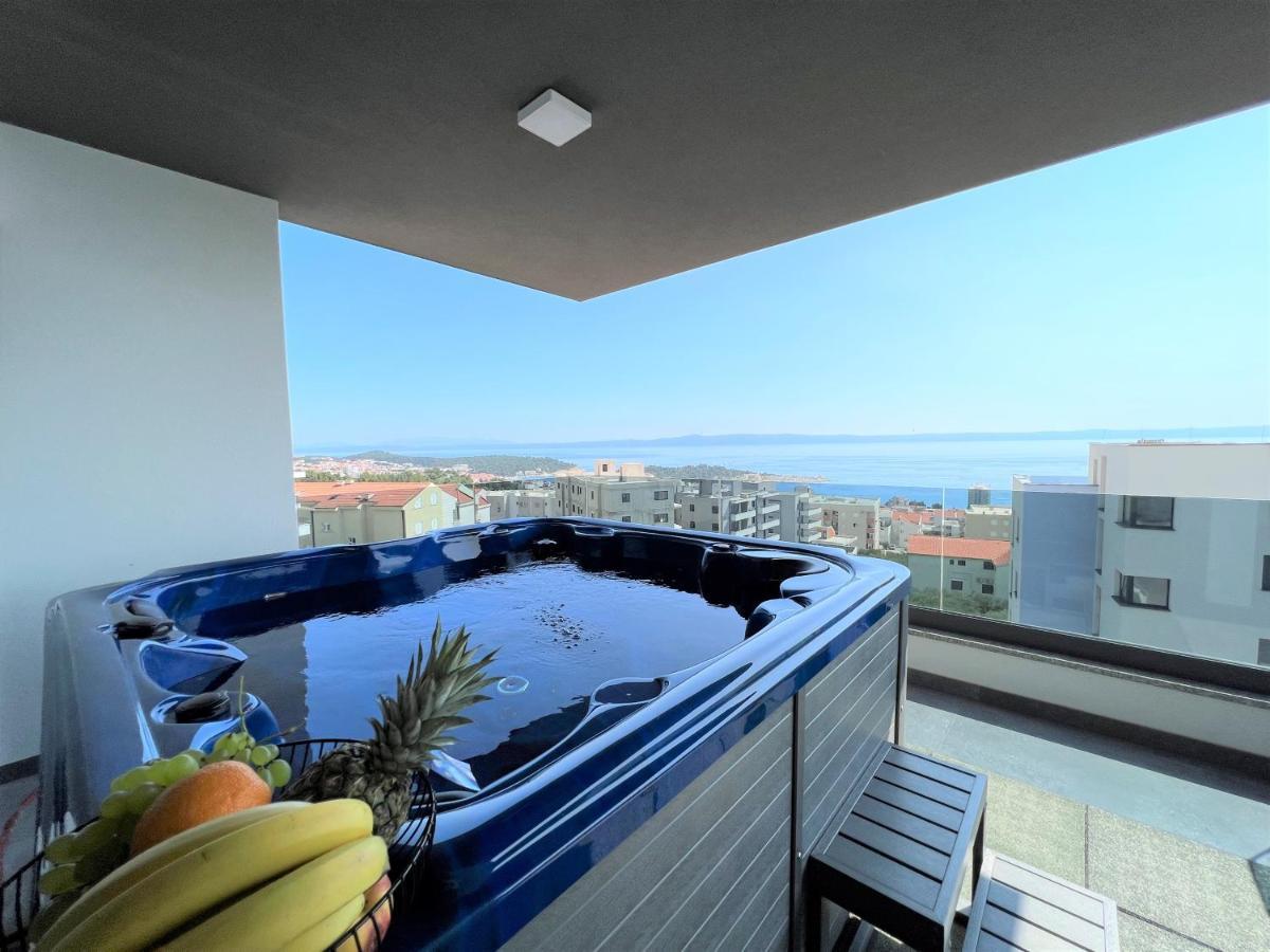Lux Penthouse Panoramic View With Jacuzzi Lägenhet Makarska Exteriör bild