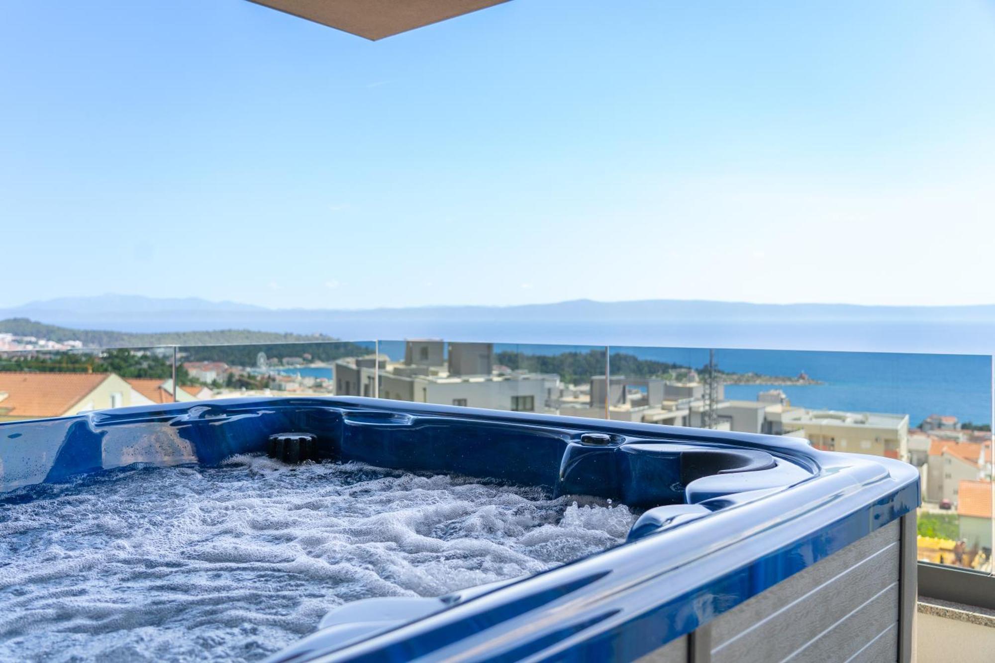 Lux Penthouse Panoramic View With Jacuzzi Lägenhet Makarska Exteriör bild