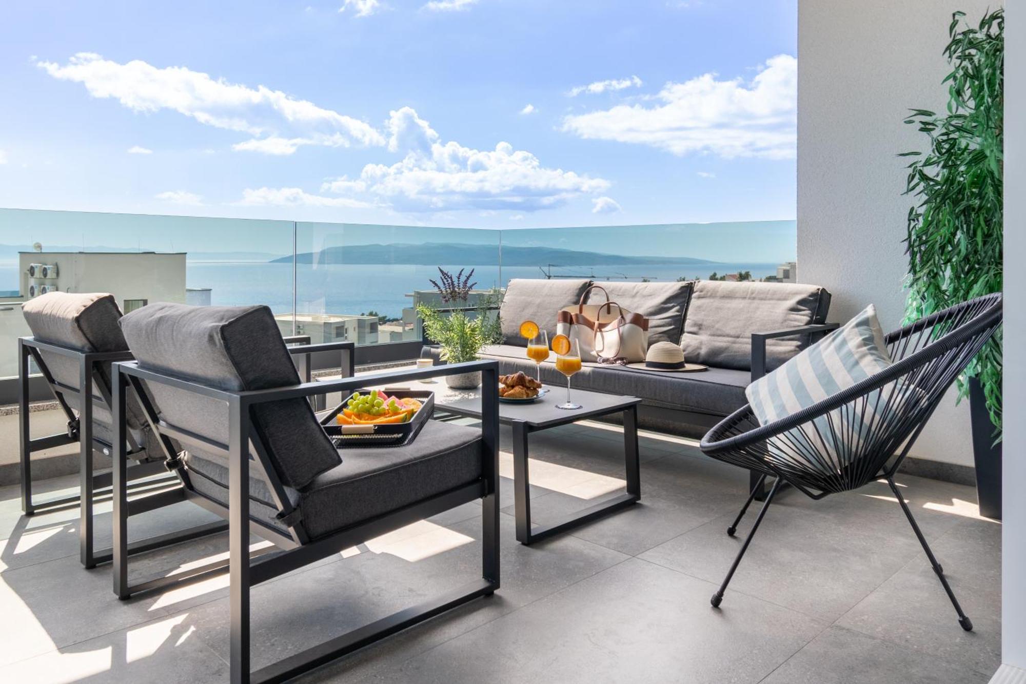 Lux Penthouse Panoramic View With Jacuzzi Lägenhet Makarska Exteriör bild