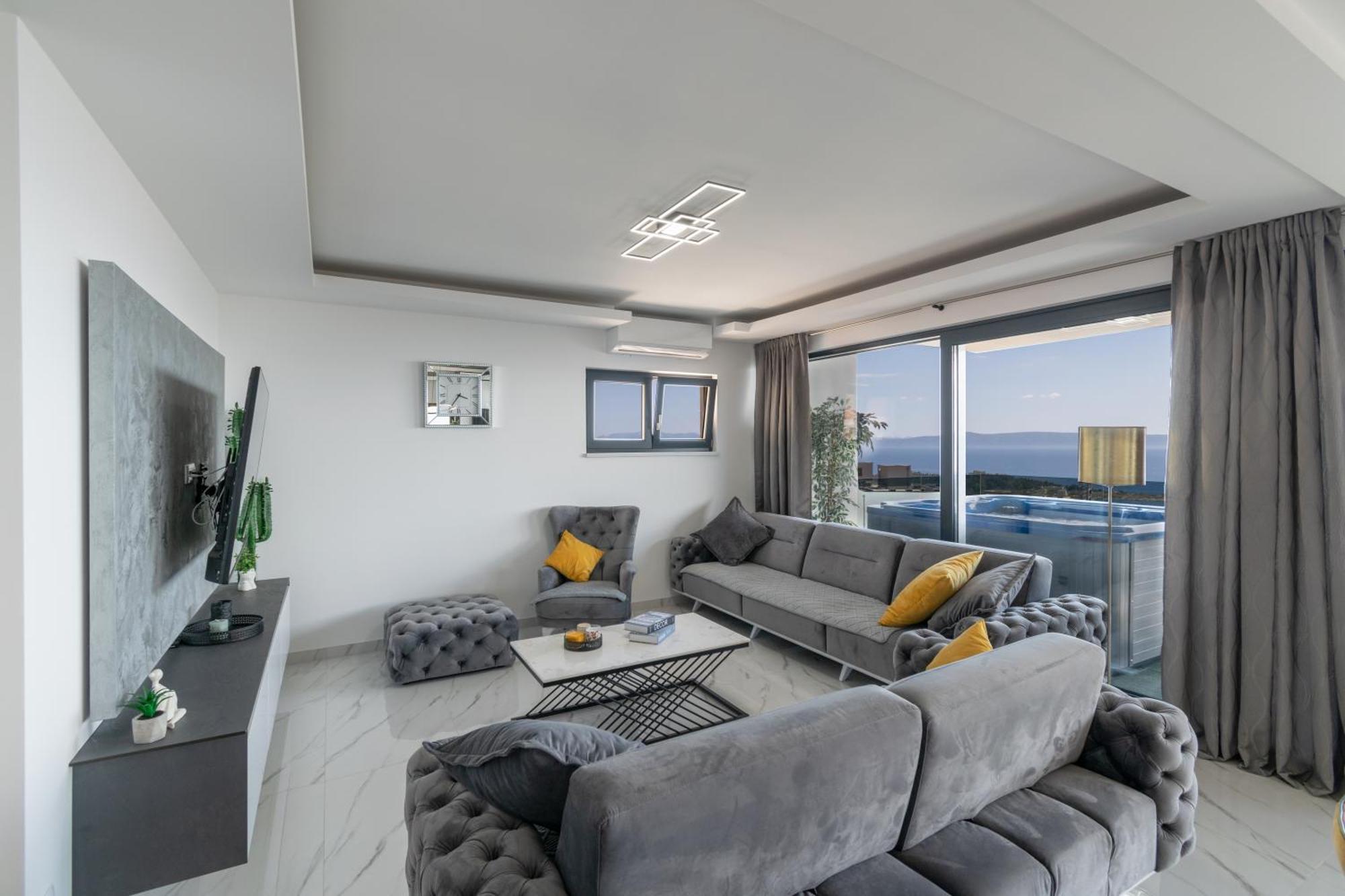 Lux Penthouse Panoramic View With Jacuzzi Lägenhet Makarska Exteriör bild