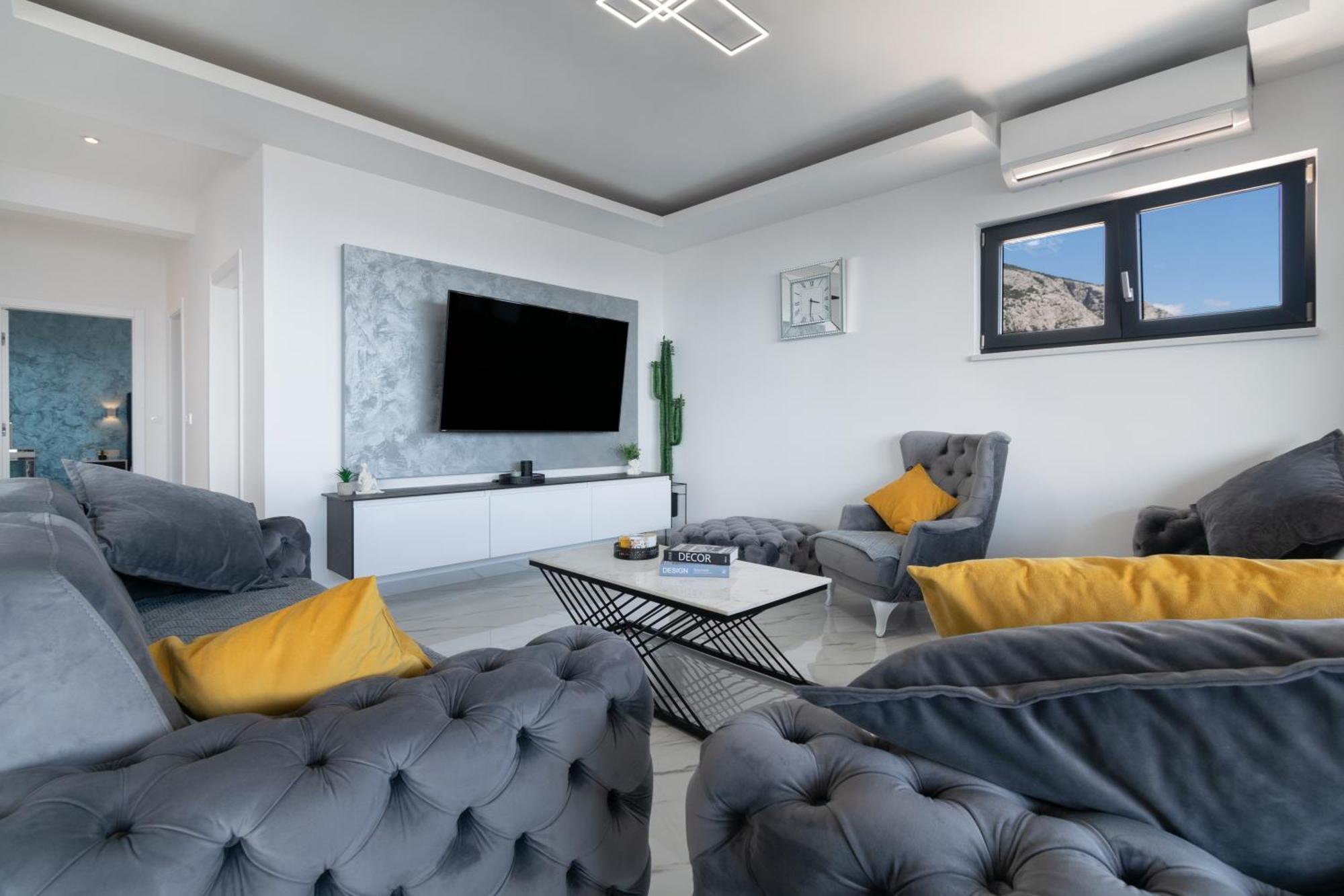 Lux Penthouse Panoramic View With Jacuzzi Lägenhet Makarska Exteriör bild